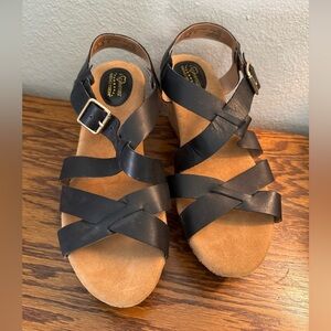I comfort cork wedge black  sandals size 9 wide